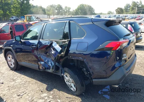 2020 Toyota Rav4 Xle/Xle Premium z USA, uszkodzony, nr VIN 2T3W1RFV6LC071879